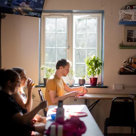 London Backpackers Youth Hostel 18 - 35 Years Old Only-3